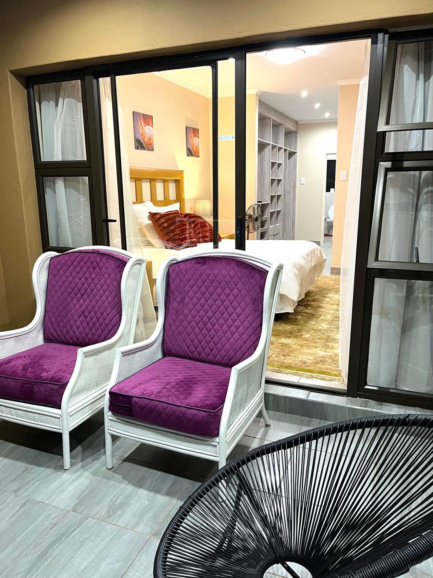 Rehoboth Ezulwini Suites Lobamba Ngoại thất bức ảnh