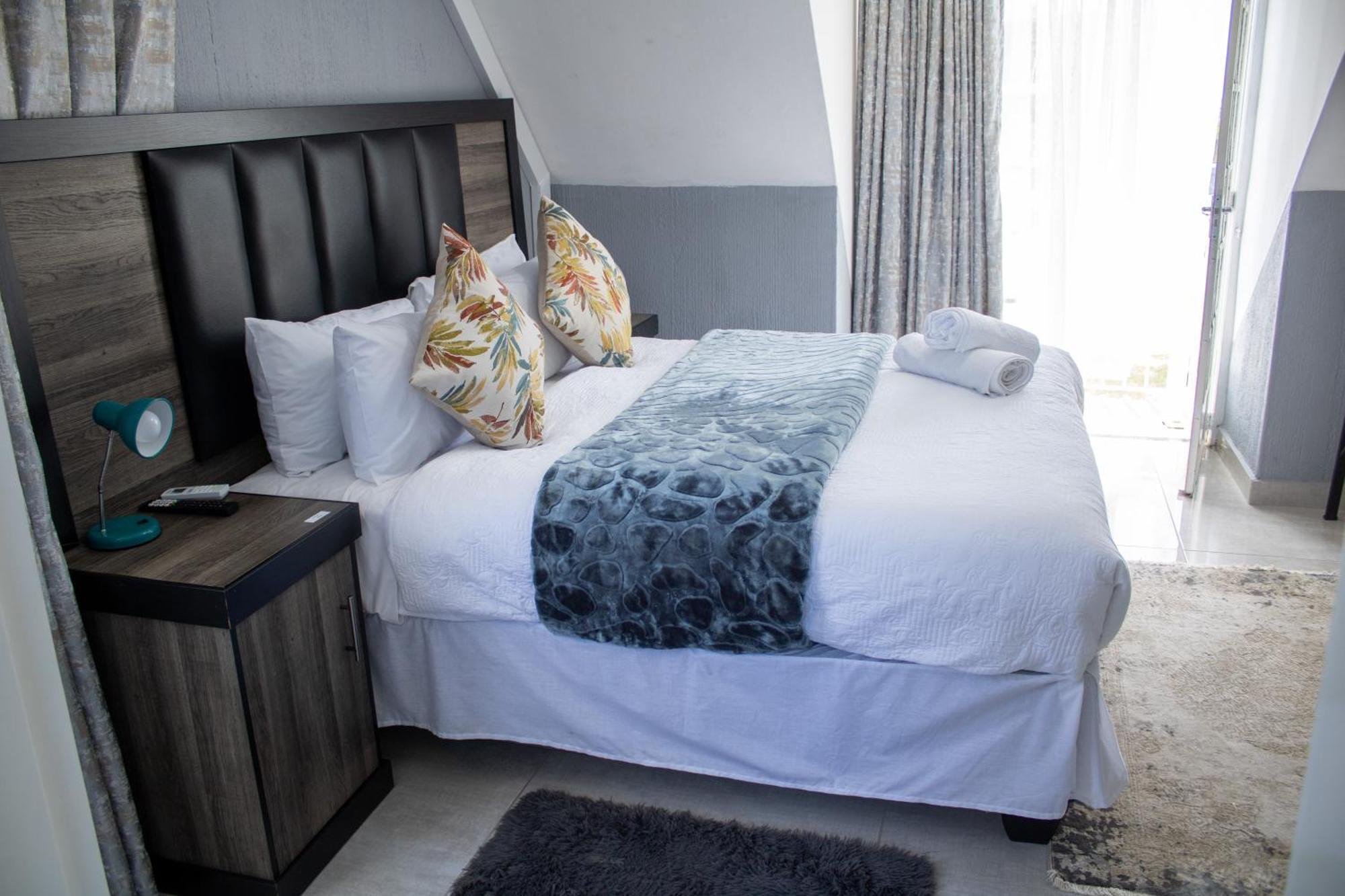 Rehoboth Ezulwini Suites Lobamba Ngoại thất bức ảnh