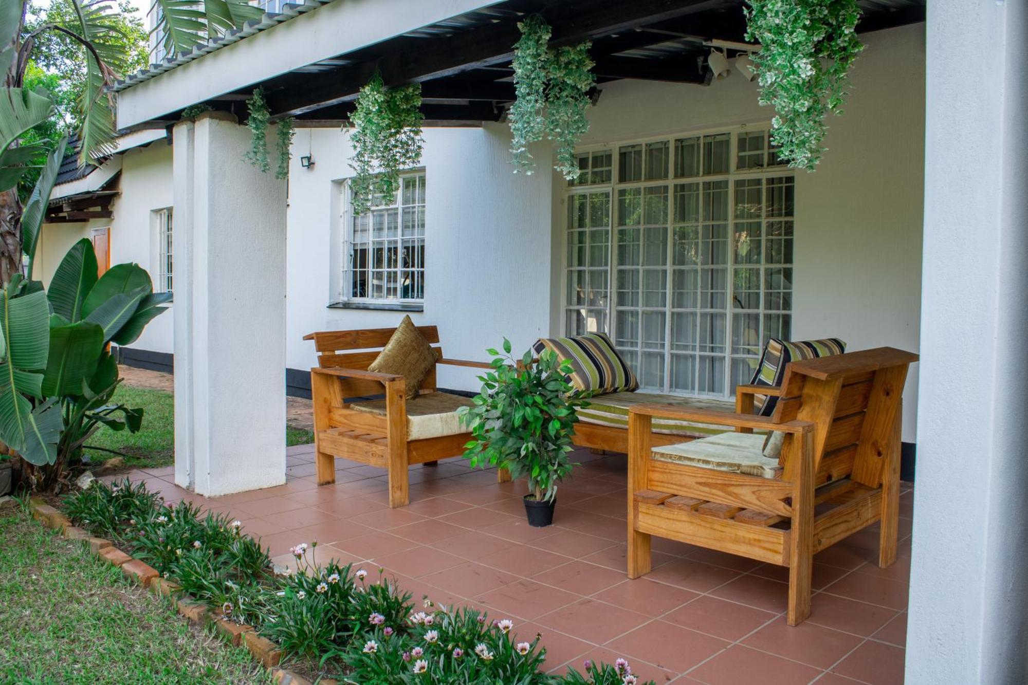 Rehoboth Ezulwini Suites Lobamba Ngoại thất bức ảnh